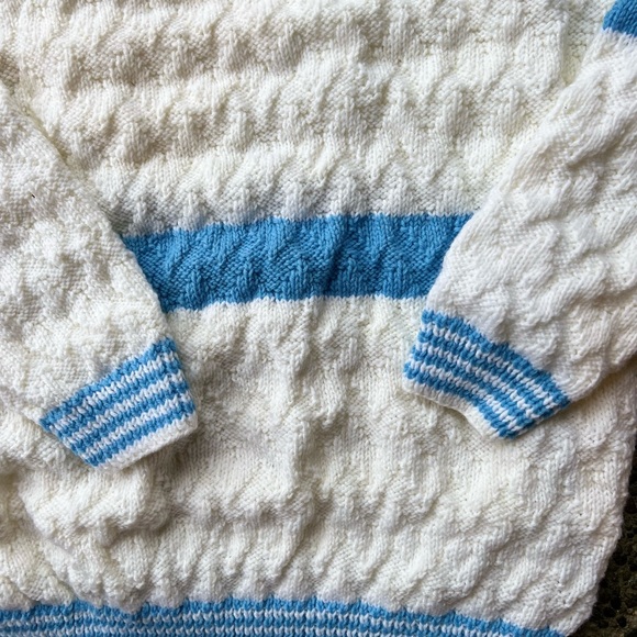 like new handknit sweater , size xl-3x - Picture 3 of 7